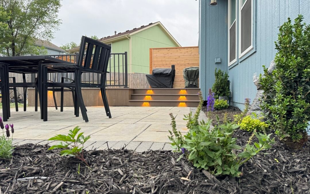 Blue Springs, MO Deck & Paver Patio
